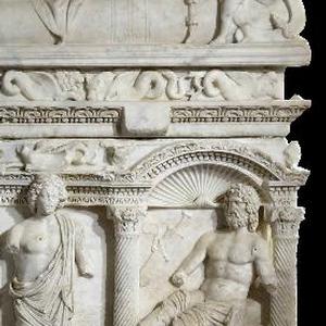Capolavori in rilievo. I sarcofagi di Atella e Rapolla